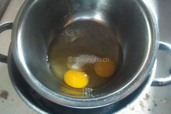黄金可可纸杯蛋糕的做法图解1