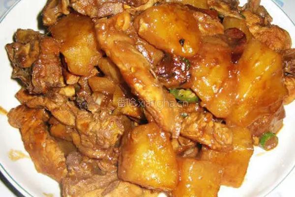 土豆烧鸡块
