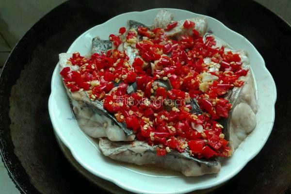 剁椒蒸鱼块的做法图解7