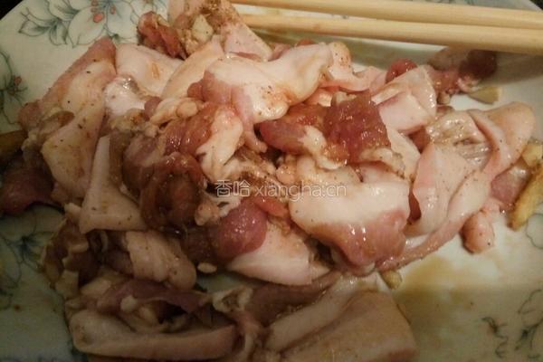 茶树菇炒五花肉的做法图解3