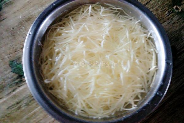 炝拌土豆丝的做法图解3