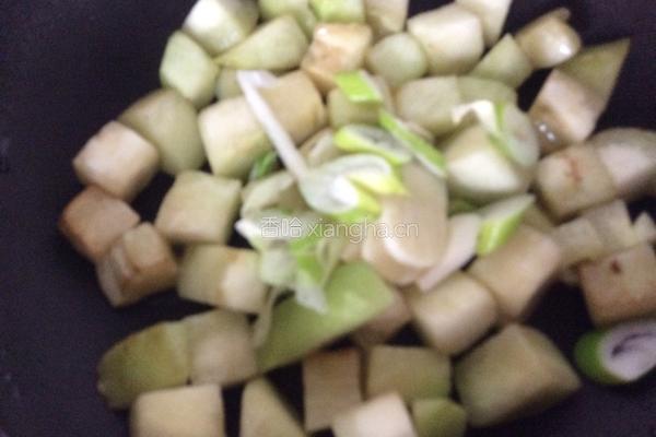 红烧茄丁的做法图解5