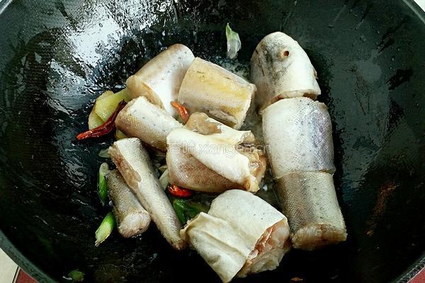 明太鱼炖豆腐的做法图解5