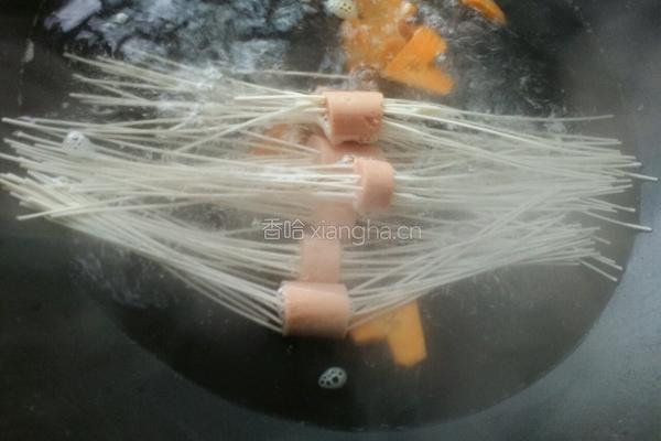 火腿肠番茄面线的做法图解3