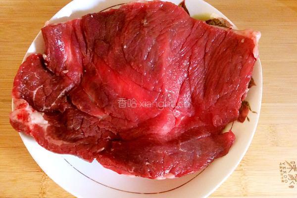 牛肉炖西红柿的做法图解1