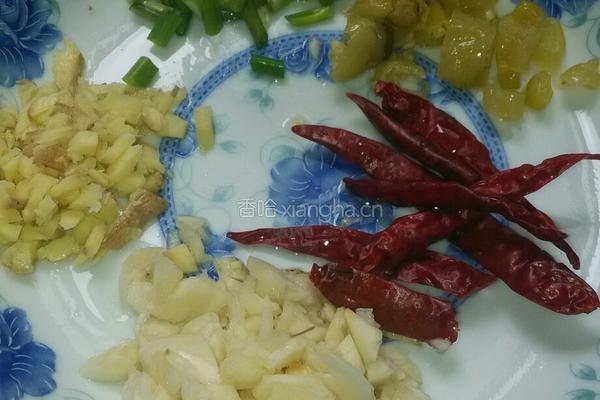 酸豆角炒鸡杂的做法图解3
