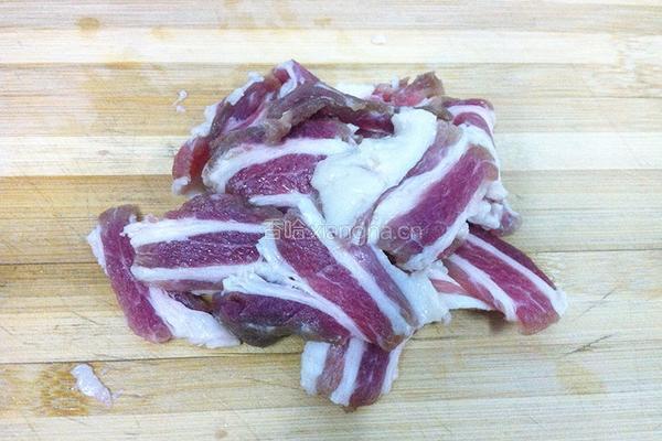 水滑肉的做法图解2