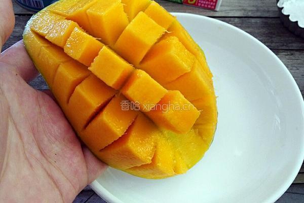 芒果椰汁糕的做法图解2