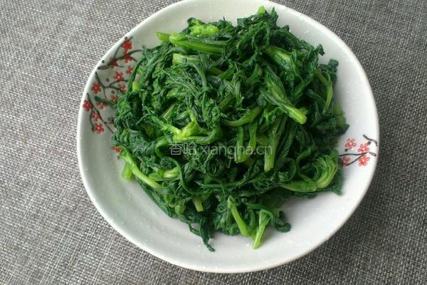芝麻酱拌茼蒿叶的做法图解2