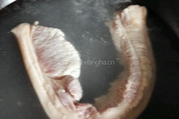 红烧肉鸡蛋的做法图解1