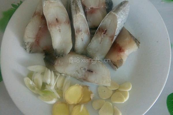 红烧鳕鱼的做法图解2