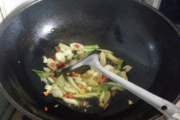炒龙虾的做法图解6