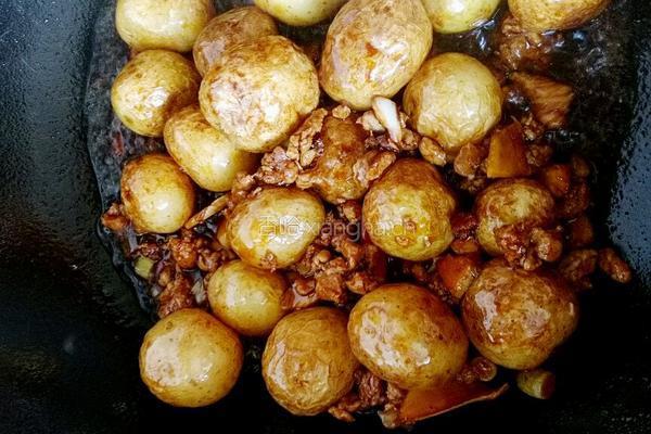 肉沫酱香小土豆的做法图解8