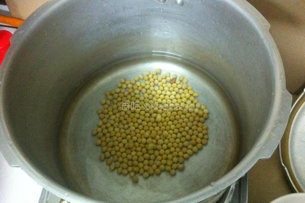 青椒炒黄豆的做法图解3