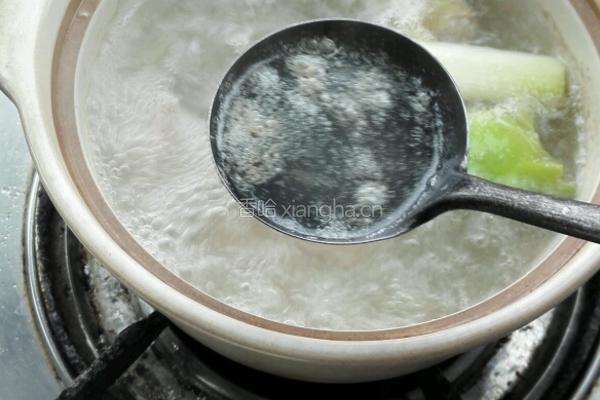 排骨炖藕的做法图解3