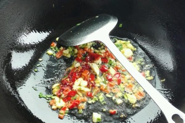 香辣虾仁的做法图解5