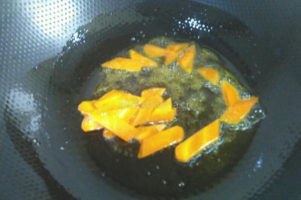 牛肉炒洋葱的做法图解3