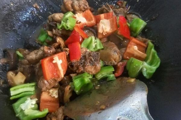 香菇鸡腿的做法图解6