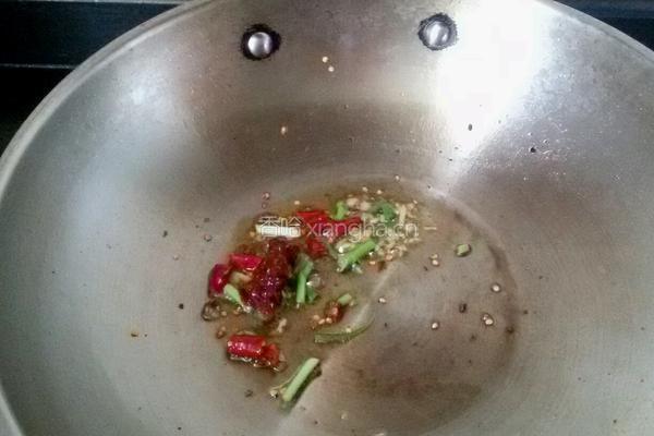 芹菜炒牛肉的做法图解8