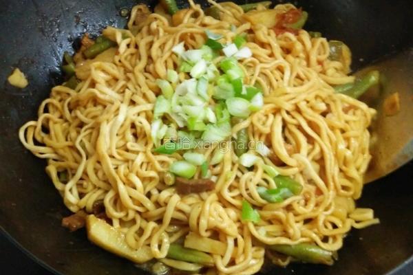 土豆豆角焖面的做法图解8
