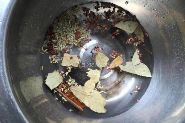 腌咸鸡蛋的做法图解3