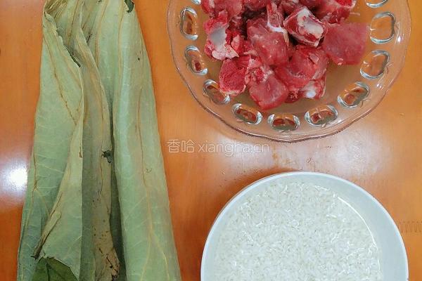 荷叶糯米蒸排骨的做法图解2