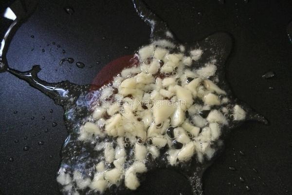 芹菜炒木耳的做法图解6