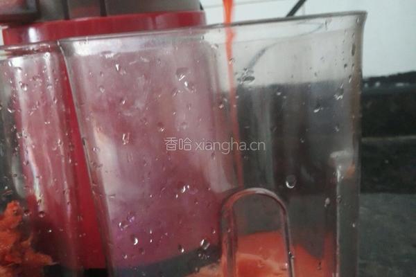 草莓汁的做法图解4