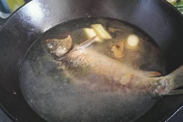 草鱼汤的做法图解7