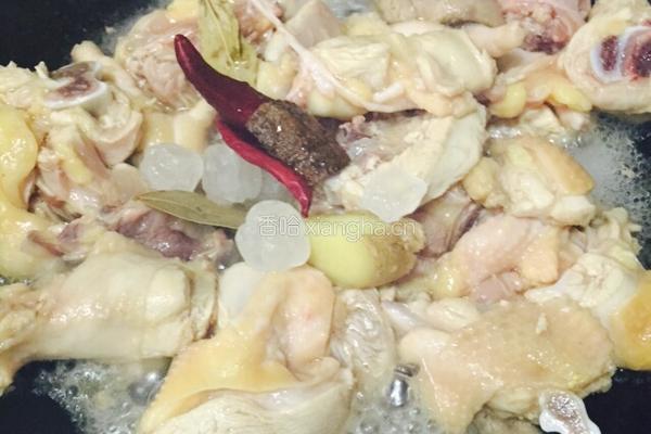 香菇土豆炖鸡块的做法图解5