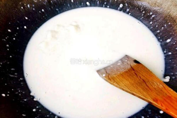 酥炸牛奶冻的做法图解2