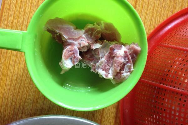 无花果瘦肉汤的做法图解2