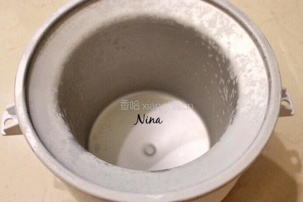 榴莲冰淇淋的做法图解1