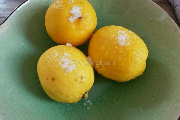 冰糖柠檬膏的做法图解2