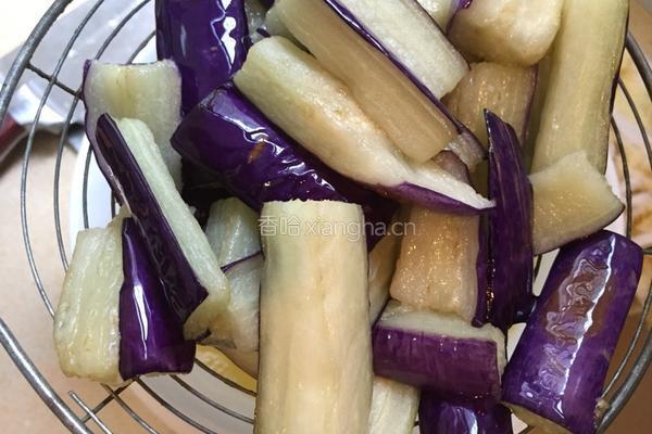 家常茄子烧肉的做法图解5