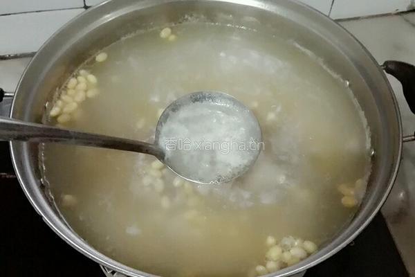 黄豆苦瓜排骨汤的做法图解7