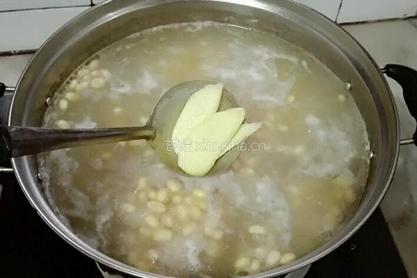 黄豆苦瓜排骨汤的做法图解8