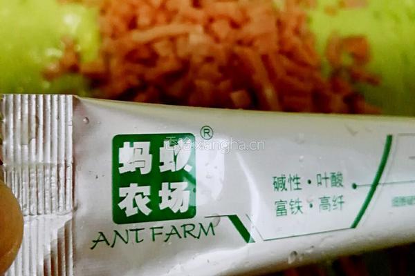 青汁鸡蛋饼的做法图解2