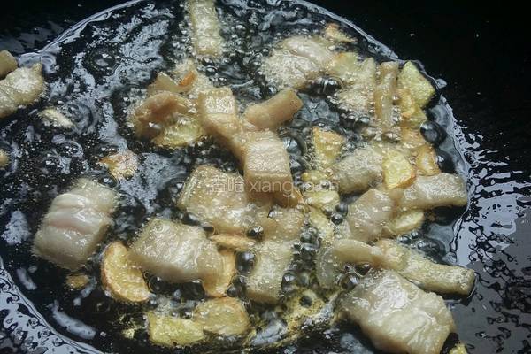 鸡腿菇炒肉的做法图解5