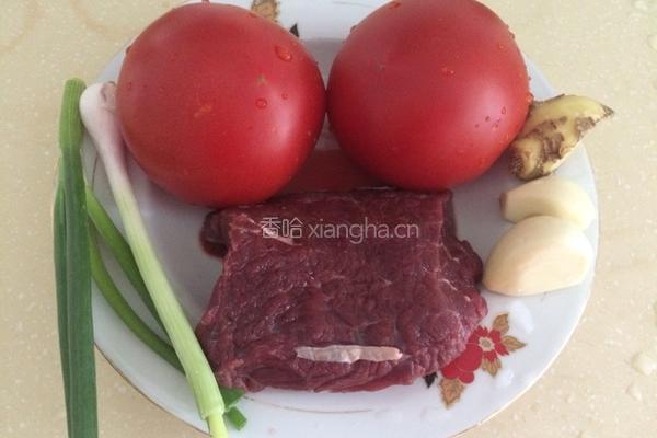 番茄炒牛肉的做法图解1