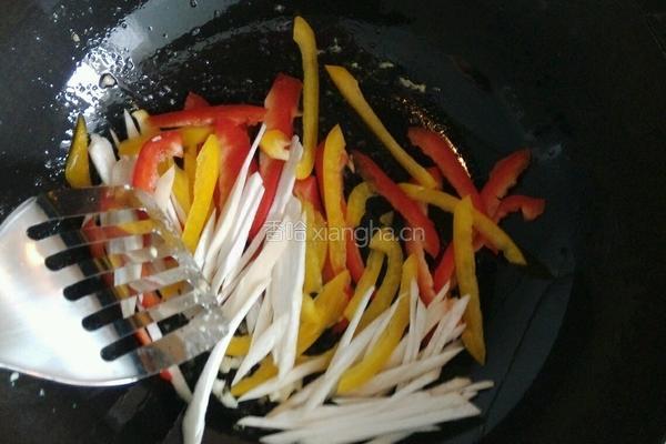 杏鲍菇双椒炒鸡丝的做法图解4