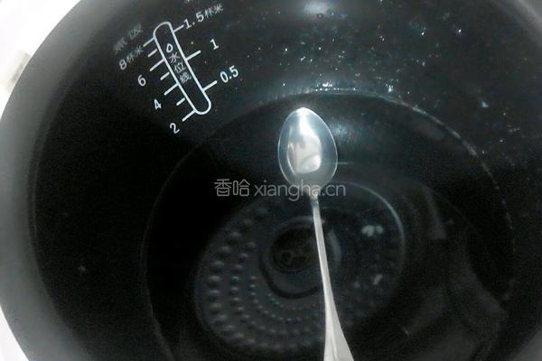 牛奶炖花胶的做法图解5