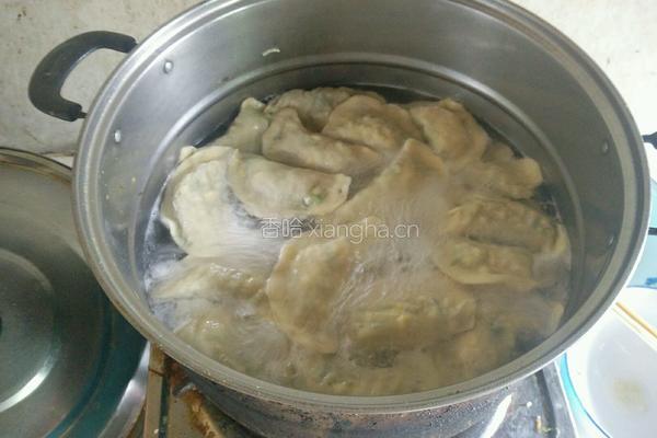 槐花饺子的做法图解13