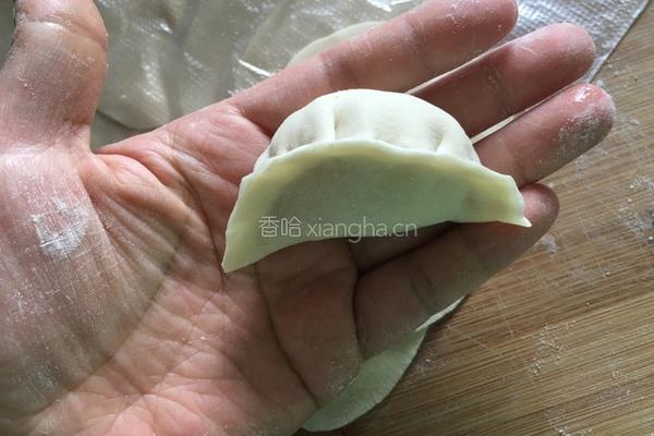 白菜猪肉馅饺子的做法图解15