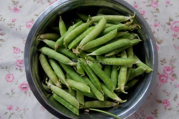 煮豌豆的做法图解1