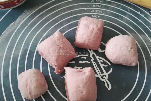 紫薯玫瑰馒头的做法图解6