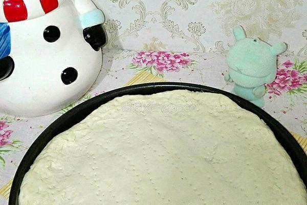 制作披萨饼皮的做法图解4