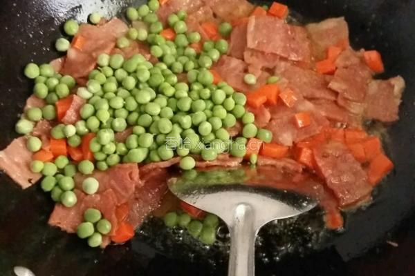 培根炒饭的做法图解1