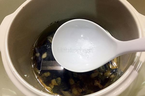 花旗参炖乌鸡汤的做法图解8