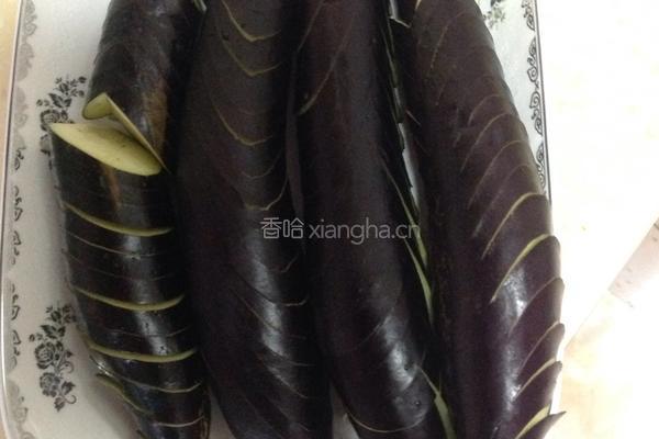 肉末茄子的做法图解1